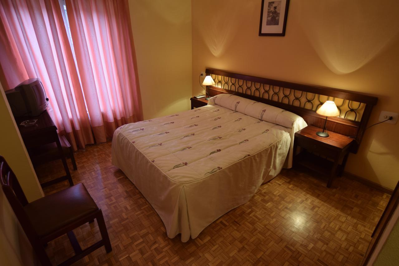 Hostal Blazquez Sanchez Béjar Zewnętrze zdjęcie